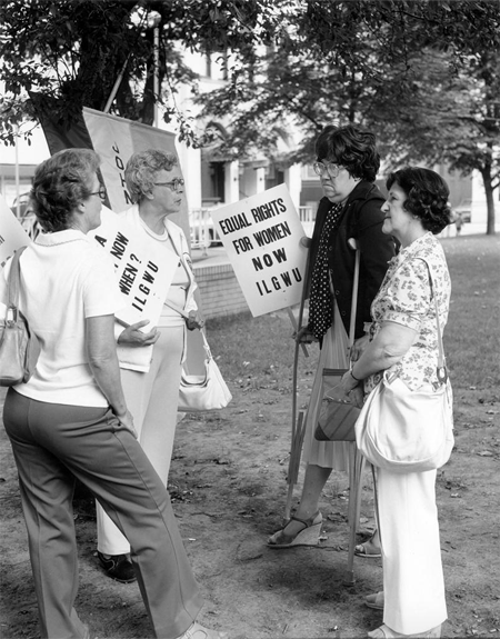 Unknown | ILGWU Western PA District Council Equal Rights Amendment demonstration, 1978 | Kheel Center for Labor-Management Documentation and Archives, Martin P. Catherwood Library, Cornell University