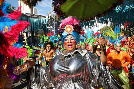 Photographer: Rubén Durán | Creole/Fantasy Influence (Carnival in Dominican Republic) | February or March circa 2009-2010 | Cotuí, Dominican Republic | Photograph © HCC Central College - Rubén Durán